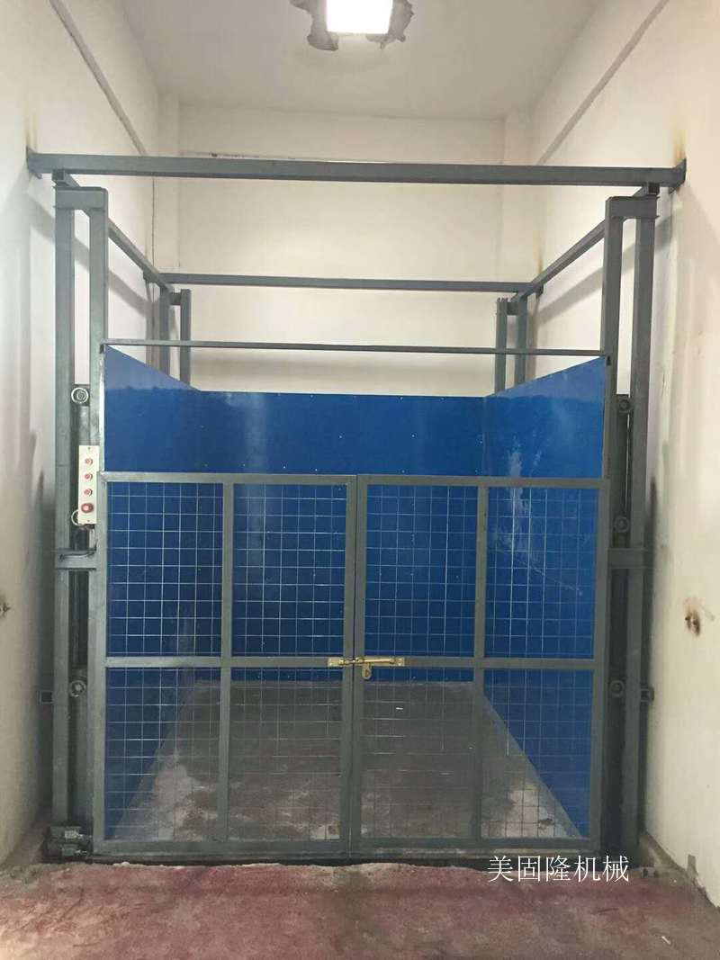 东营导轨式升降货梯价格